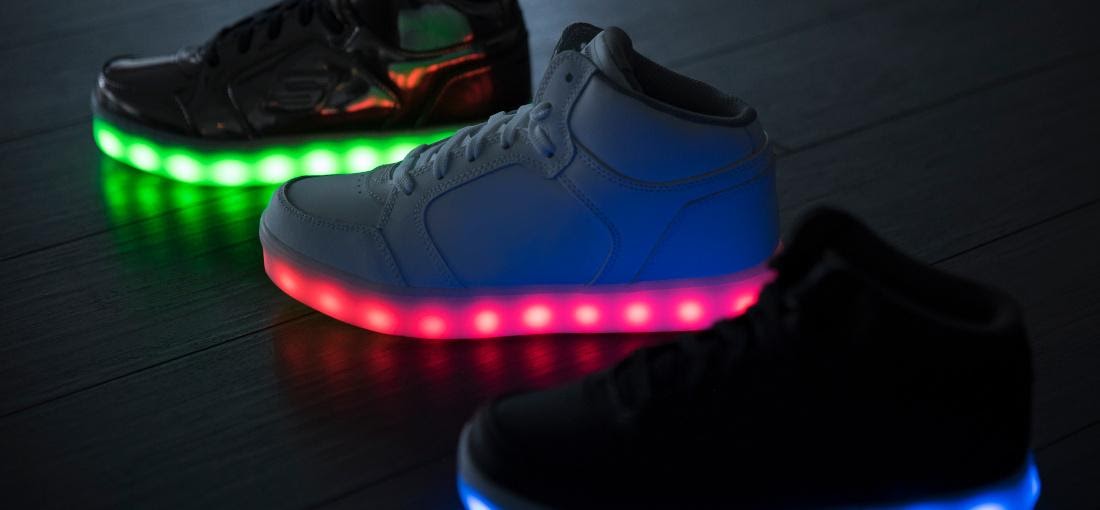 بستان عد الحشرات صحي  LED-es világító cipők – megéri őket megvenni a gyereknek? | Blog ecipo.hu